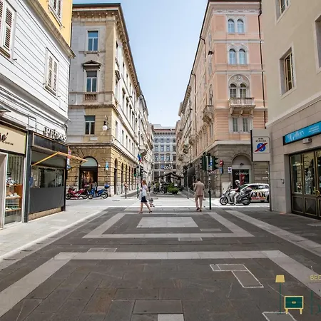 L'attico Del Corso Lägenhet